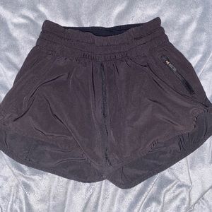 Lululemon tracker short 4”